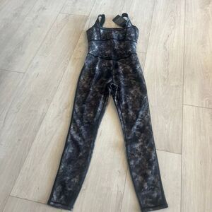 Fabletics frame Obsidian Tie Dye Texture jumpsuit size s